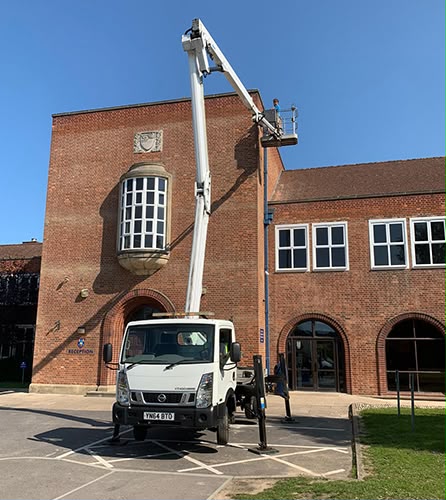 commercial gutter cleaning